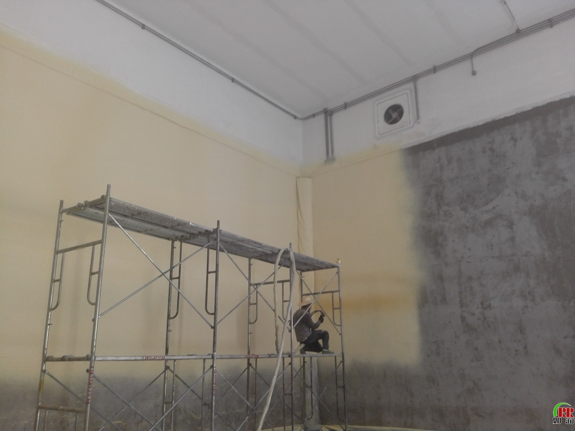 糧庫(kù)倉(cāng)內(nèi)硬泡聚氨酯氣密性改造